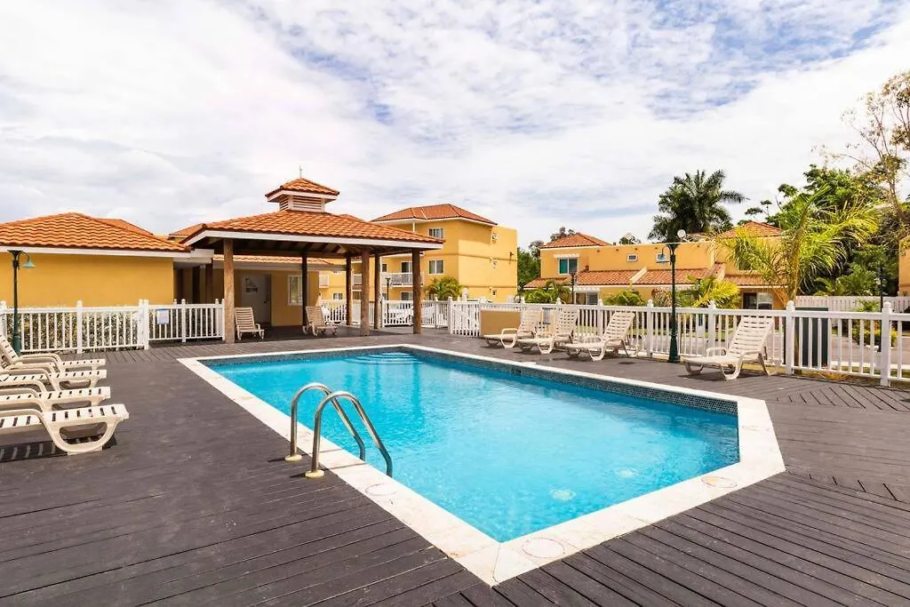 Cozy Studio - Nightlife Restaurant Shopping Beach Apartment Montego Bay
