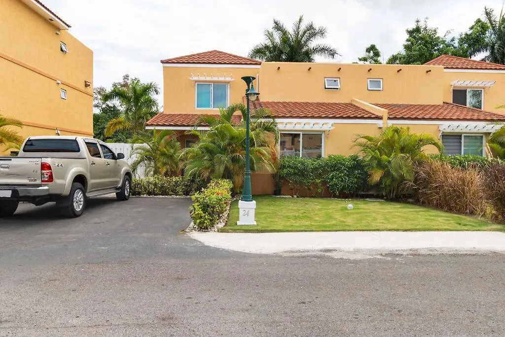 Cozy Studio - Nightlife Restaurant Shopping Beach Apartment Montego Bay 0*,  Jamaica
